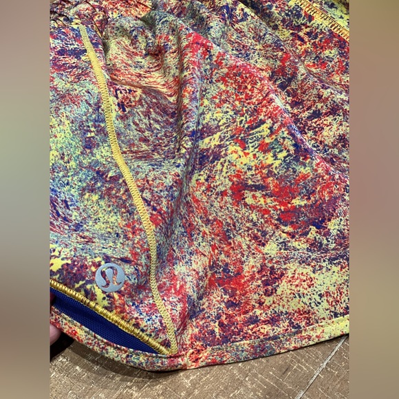 Lululemon SeaWheeze Limited Edition Hotty Hot Shorts - Picture 7 of 12